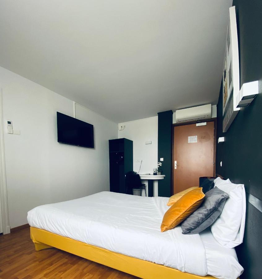 Hotel Air-Lane Saint-Leger-sous-Brienne Exterior photo